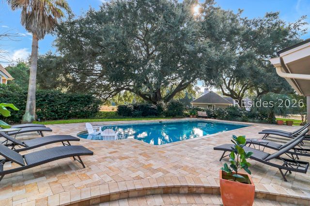 30 Outpost Ln, Hilton Head Island, SC 29928