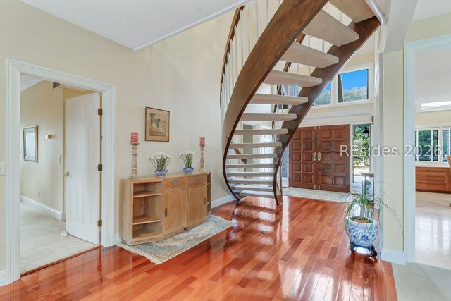 30 Outpost Ln, Hilton Head Island, SC 29928