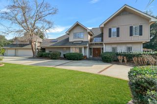 30 Outpost Ln, Hilton Head Island, SC 29928