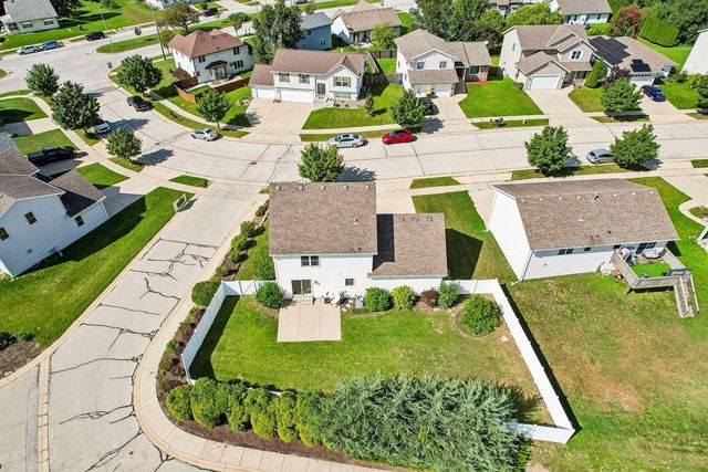 1147 Dresser AVENUE, Waukesha, WI 53188
