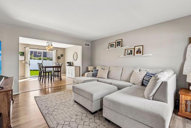 1147 Dresser AVENUE, Waukesha, WI 53188