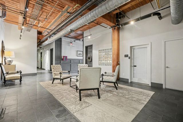 2400 Mechanic Street 101, Galveston, TX 77550