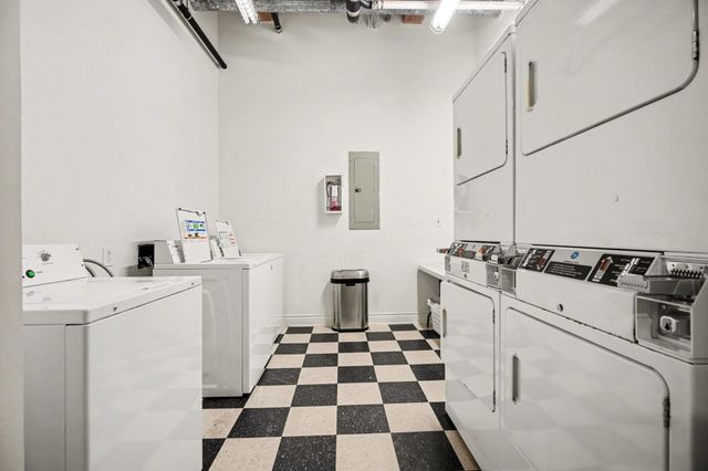 2400 Mechanic Street 101, Galveston, TX 77550