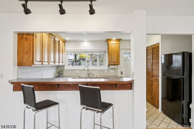 47 Broadway, Hopatcong Boro, NJ 07843