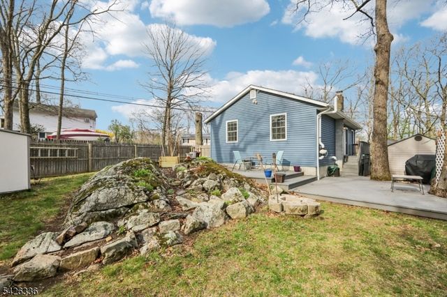 47 Broadway, Hopatcong Boro, NJ 07843