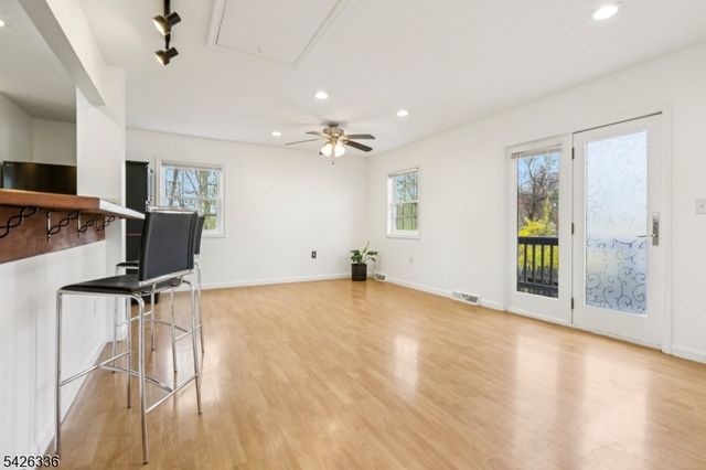 47 Broadway, Hopatcong Boro, NJ 07843