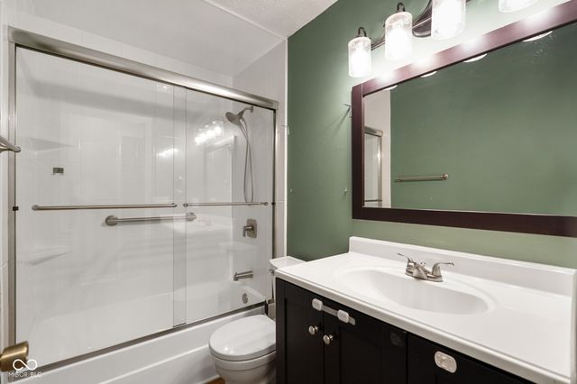 233 Boulder Court, Carmel, IN 46032