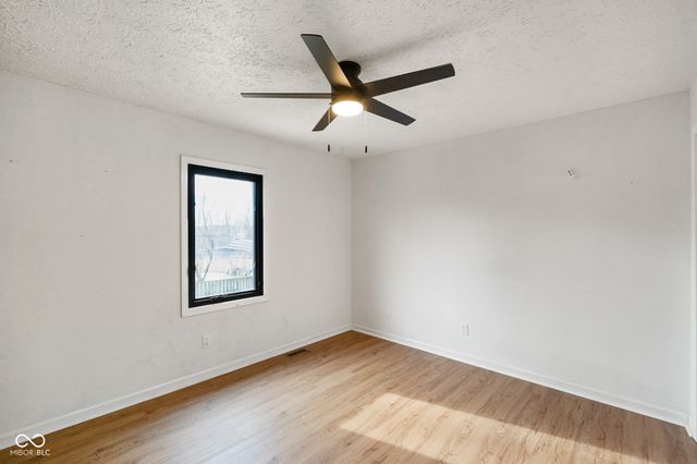 233 Boulder Court, Carmel, IN 46032