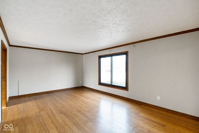 233 Boulder Court, Carmel, IN 46032