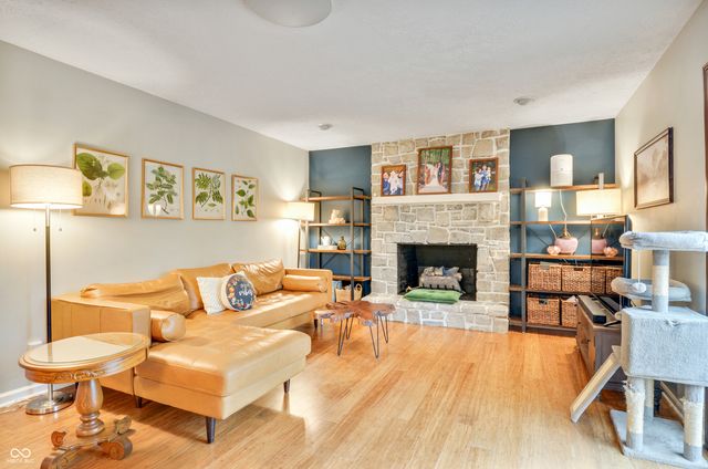 233 Boulder Court, Carmel, IN 46032