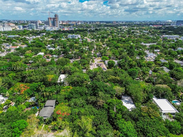 3595 Avocado Ave, Miami, FL 33133
