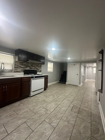 1656 N Monitor Avenue G, Chicago, IL 60639