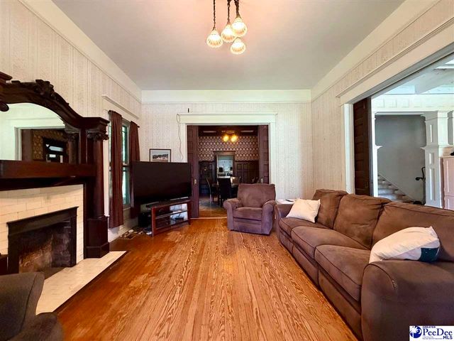 601 E Washington Street, Dillon, SC 29536