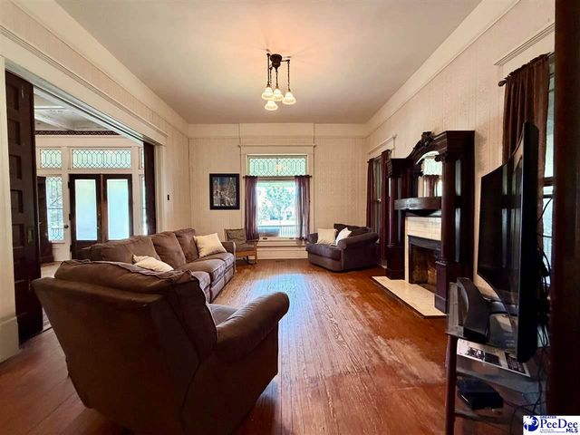 601 E Washington Street, Dillon, SC 29536