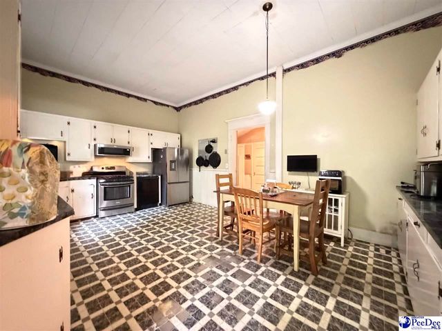 601 E Washington Street, Dillon, SC 29536