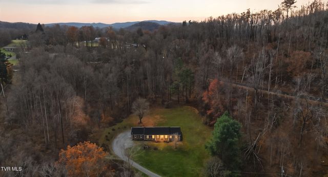 8412 Courtland Road, Wise, VA 24293