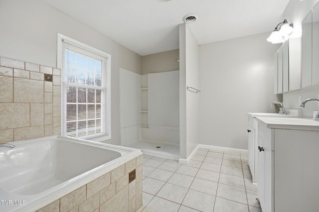 8412 Courtland Road, Wise, VA 24293