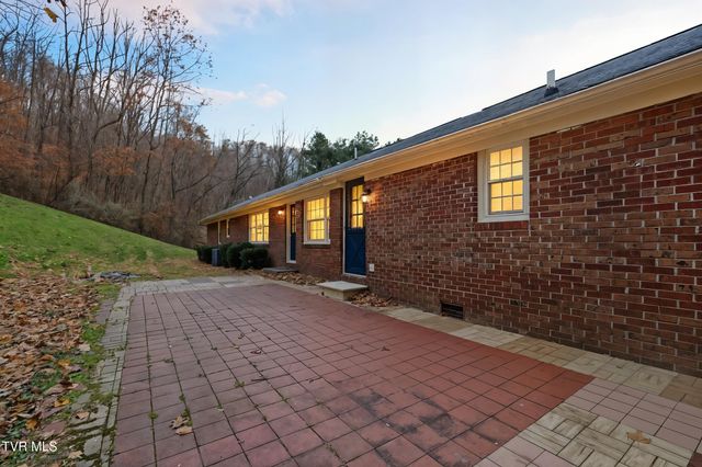 8412 Courtland Road, Wise, VA 24293