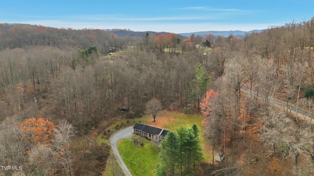 8412 Courtland Road, Wise, VA 24293