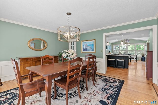 7 Tallwood Lane, Simsbury, CT 06089