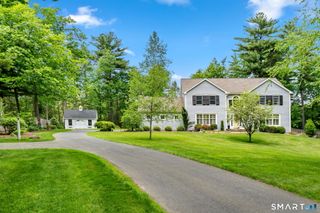 7 Tallwood Lane, Simsbury, CT 06089