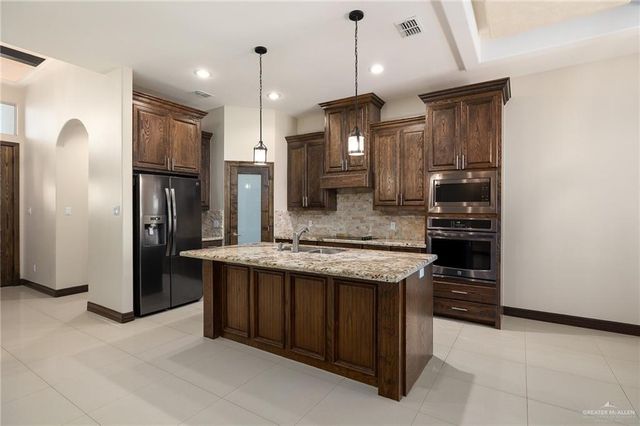 13921 N 36th Street, Mcallen, TX 78504