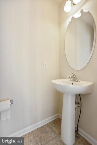 18 CHILLINGHAM CT, Martinsburg, WV 25405