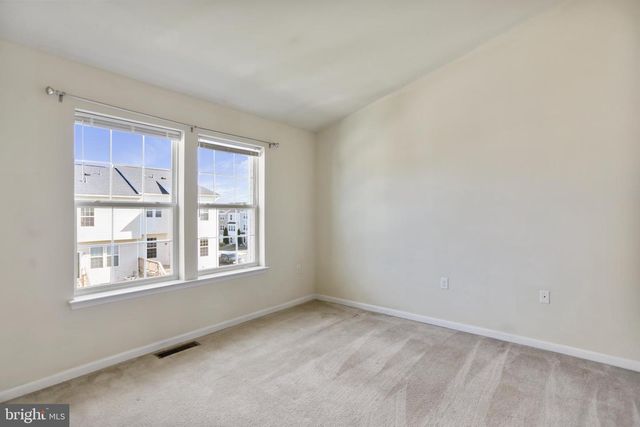 18 CHILLINGHAM CT, Martinsburg, WV 25405