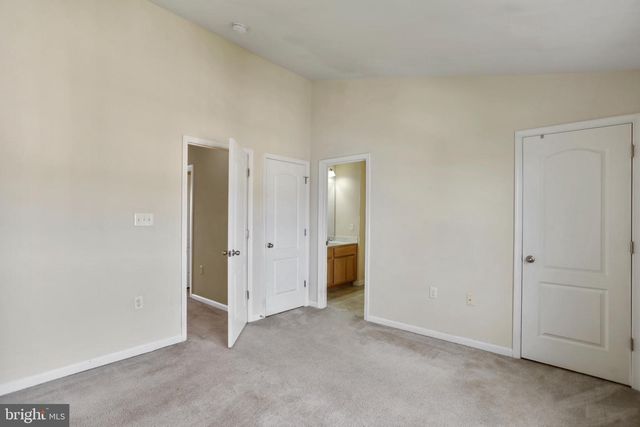 18 CHILLINGHAM CT, Martinsburg, WV 25405