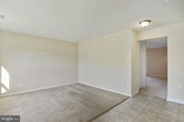 18 CHILLINGHAM CT, Martinsburg, WV 25405