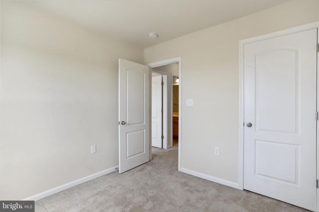 18 CHILLINGHAM CT, Martinsburg, WV 25405