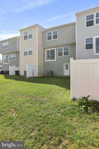 18 CHILLINGHAM CT, Martinsburg, WV 25405