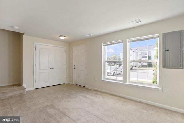 18 CHILLINGHAM CT, Martinsburg, WV 25405