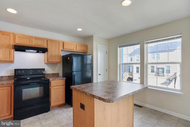 18 CHILLINGHAM CT, Martinsburg, WV 25405