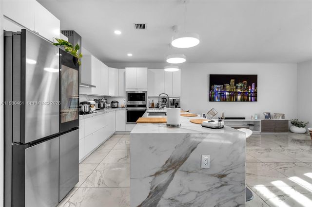 21380 SW 127 PL, Miami, FL 33177