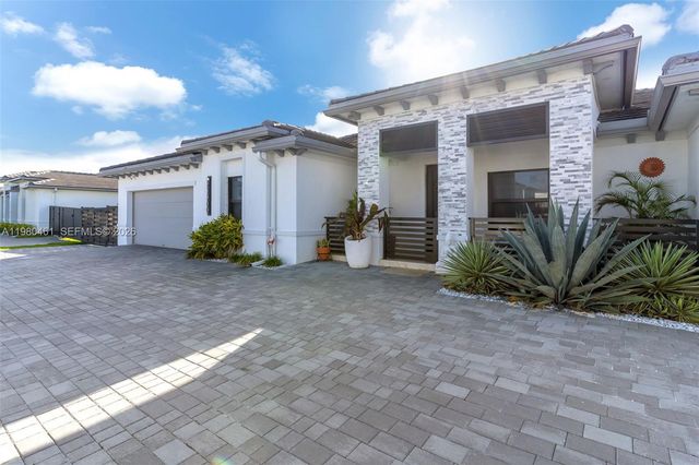 21380 SW 127 PL, Miami, FL 33177