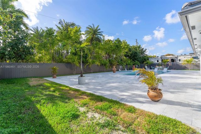 21380 SW 127 PL, Miami, FL 33177
