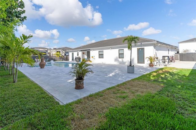 21380 SW 127 PL, Miami, FL 33177