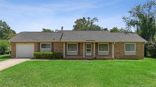 1075 Pleasant Oak Drive, Fayetteville, NC 28314