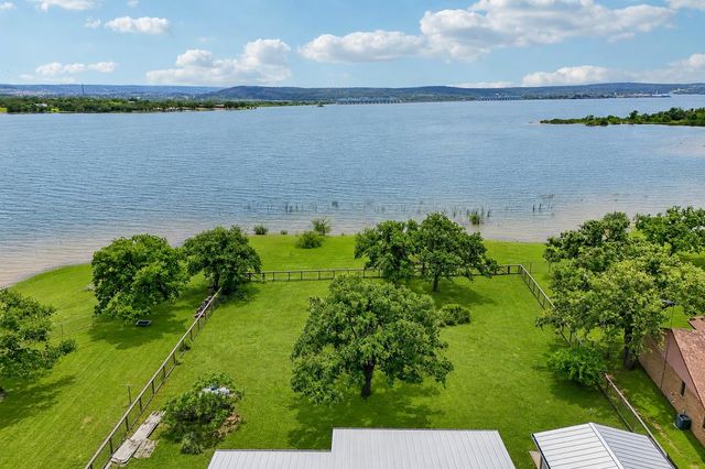114 Agarita DR, Burnet, TX 78611