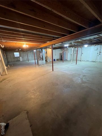 2935 Eli Avenue, Imperial, MO 63052