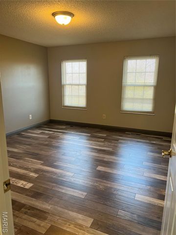 2935 Eli Avenue, Imperial, MO 63052