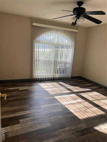 2935 Eli Avenue, Imperial, MO 63052