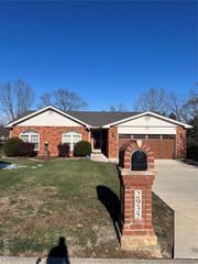 2935 Eli Avenue, Imperial, MO 63052