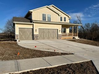 13413 Oakridge Drive, Kearney, MO 64060