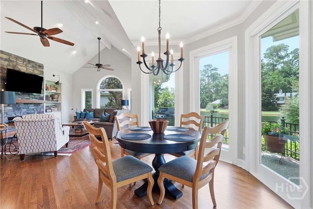 Image 23 of property listing at 3 Springpine Lane, Savannah, GA 31411