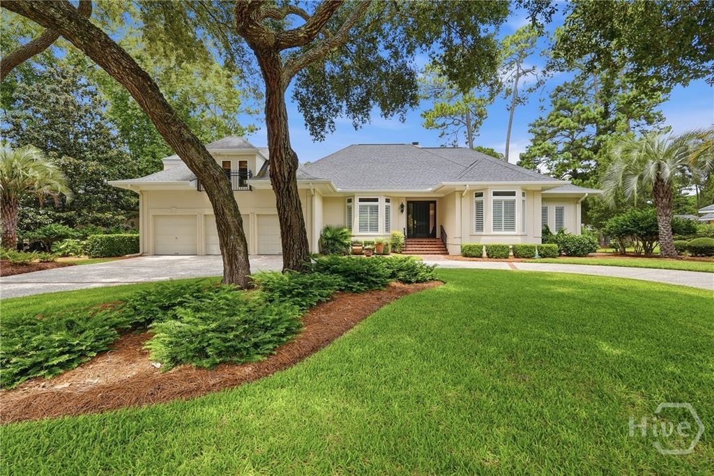 Image 3 of property listing at 3 Springpine Lane, Savannah, GA 31411