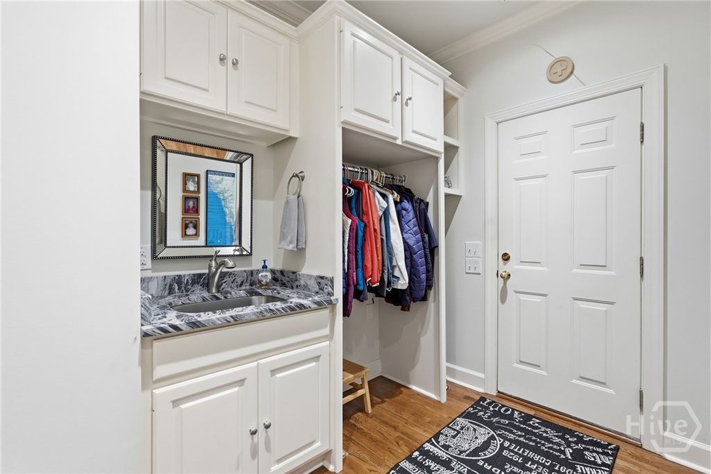 Image 37 of property listing at 3 Springpine Lane, Savannah, GA 31411