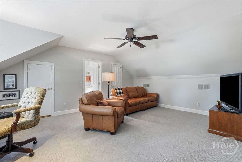 Image 39 of property listing at 3 Springpine Lane, Savannah, GA 31411