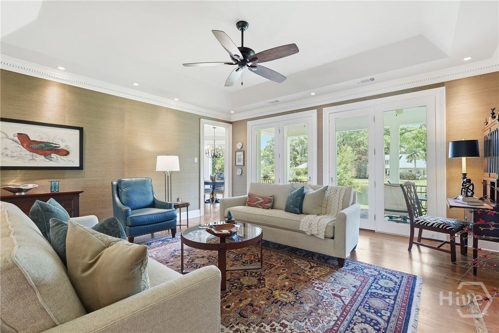 Image 9 of property listing at 3 Springpine Lane, Savannah, GA 31411